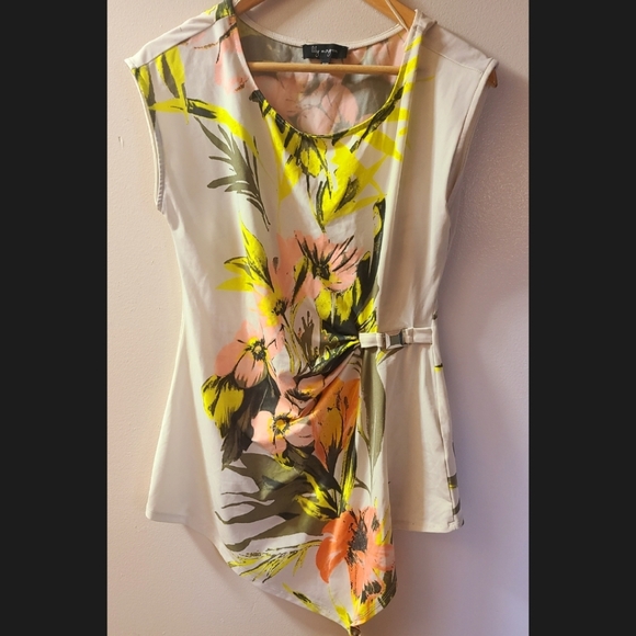 Floral shirt - Picture 1 of 2